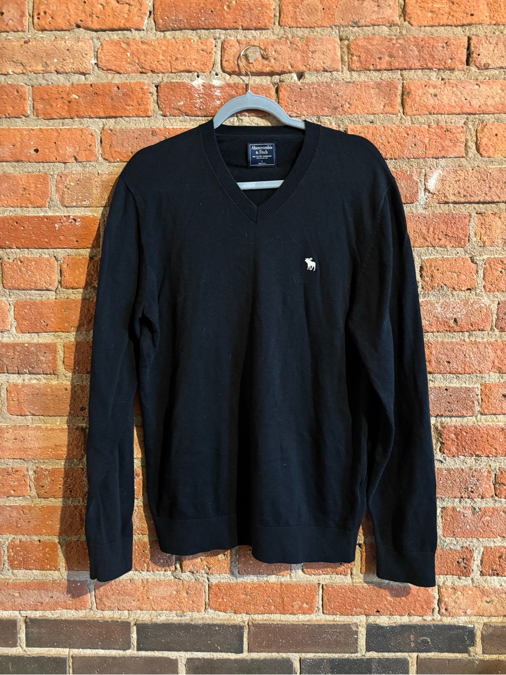 Abercrombie & Fitch Black V-Neck Men's Sweater